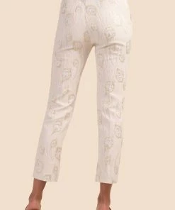Deals 🔥 Trina Turk Pop Pant in Winter White for 👩 women 🌟 -Trina Turk Official Store 2c0ccd8708da4af08aeff824d659c000 5b86c969 893f 4c82 8b65 7b9a68081424 1080x