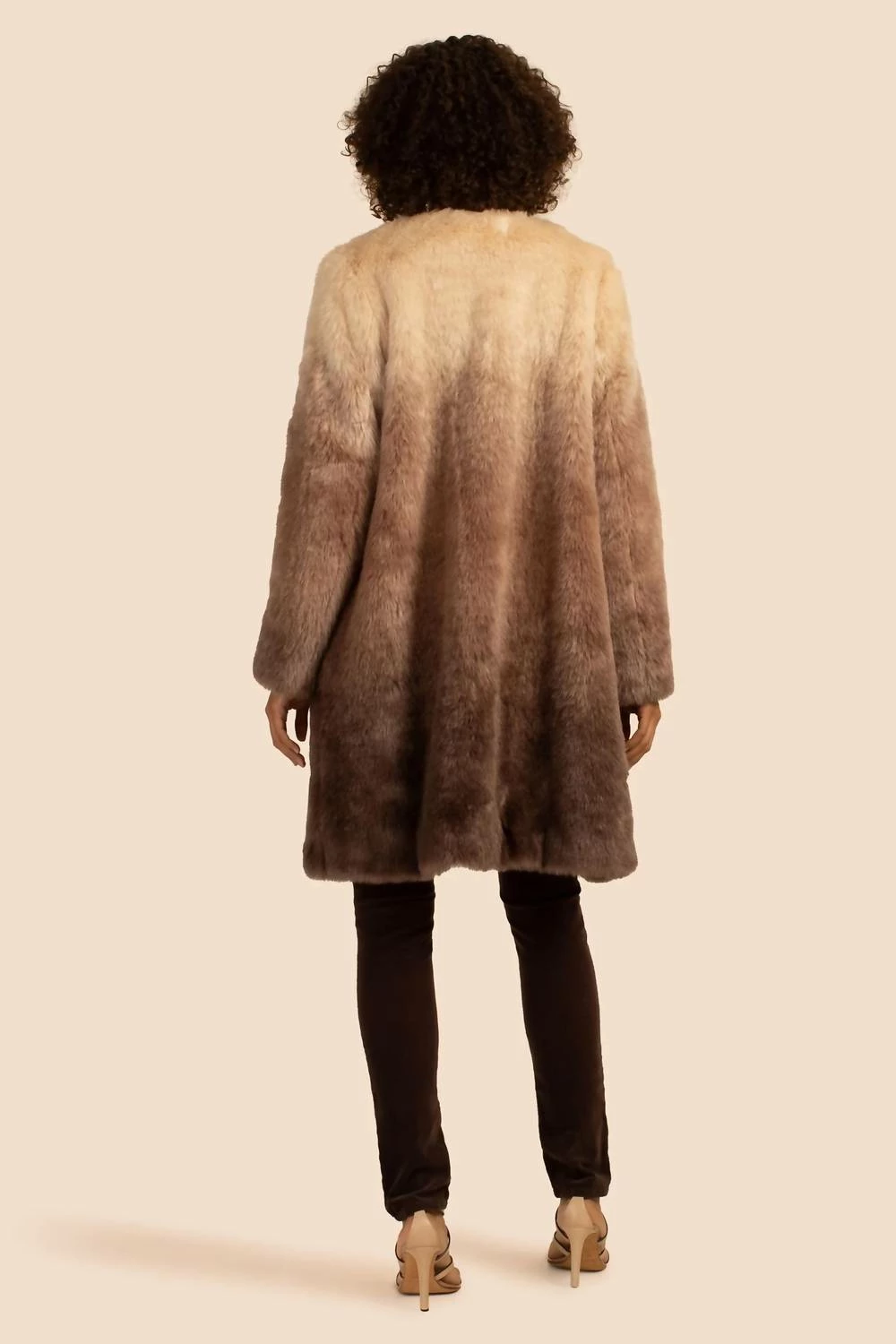 Flash Sale โจ Trina Turk Dia ๐งฅ Coat in Neutral for ๐ฉ women ๐ 2 Flash Sale โจ Trina Turk Dia ๐งฅ Coat in Neutral for ๐ฉ women ๐ - Image 2
