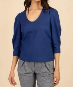 Budget 💯 Trina Turk Leh Top in Bengal Blue for 👩 women ✔️