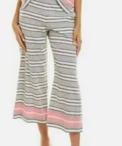 Top 10 🤩 Trina Turk Damascus Striped Pants in Black/White Stripe for 👩 women 🛒